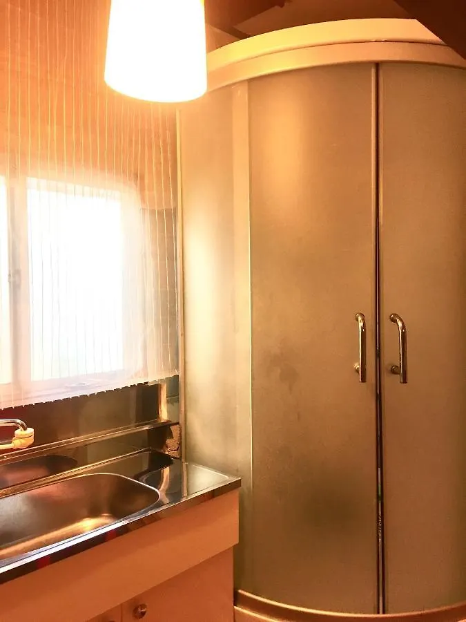 Homestay Oasis Minamiyukigaya Apartment Tokyo